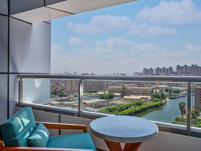 hilton cairo nile maadi