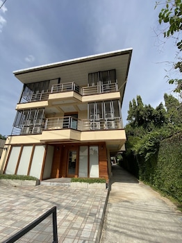 The Peace River Kwai,,3 star