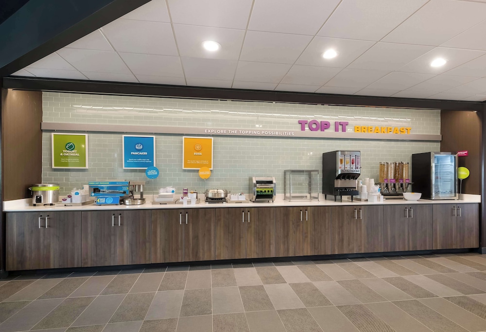 tru by hilton novi detroit