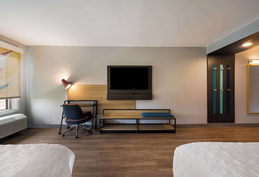 tru by hilton novi detroit