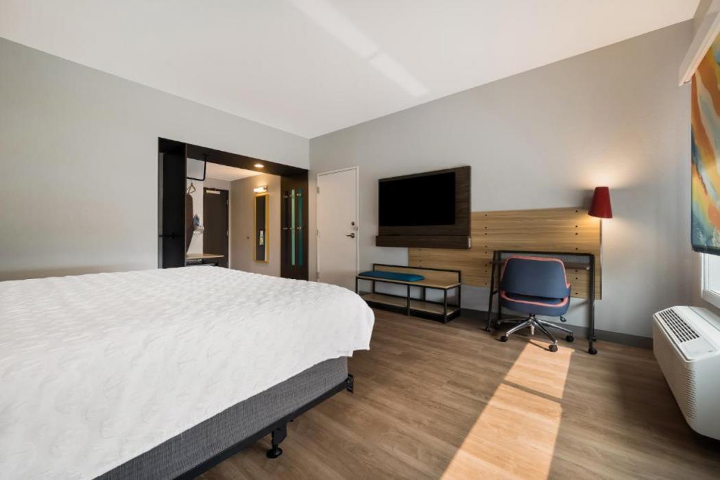 tru by hilton novi detroit