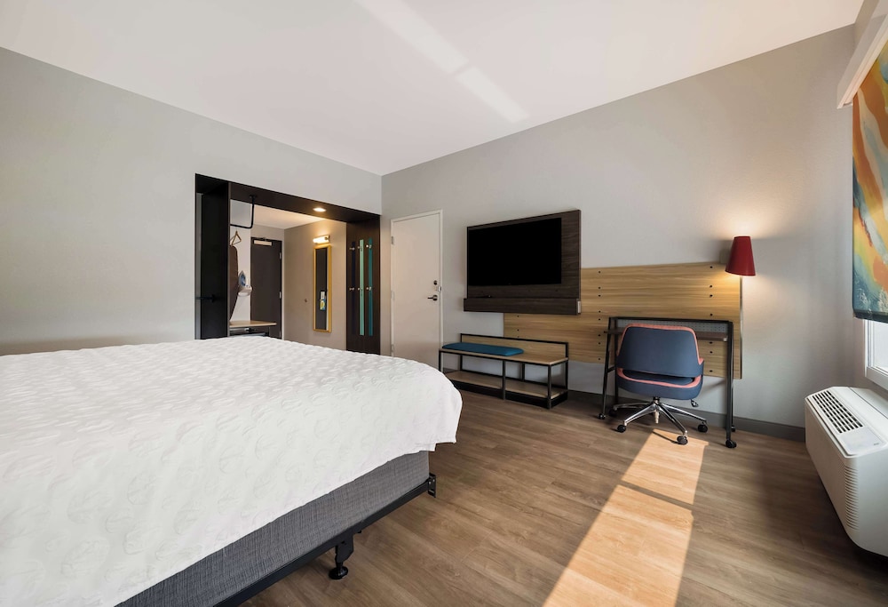 tru by hilton novi detroit