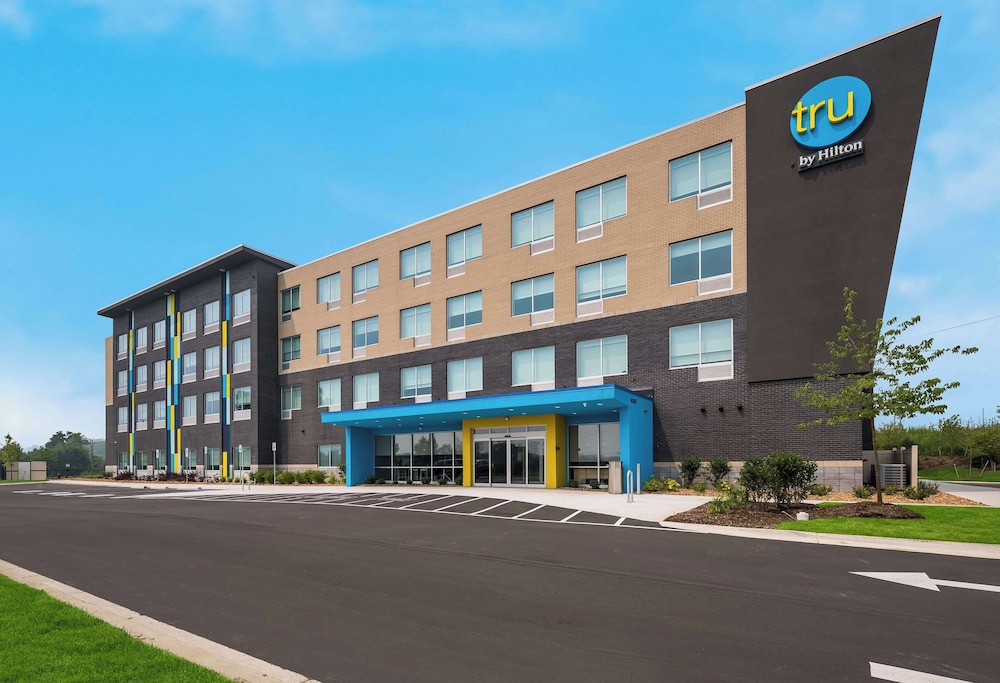 tru by hilton novi detroit