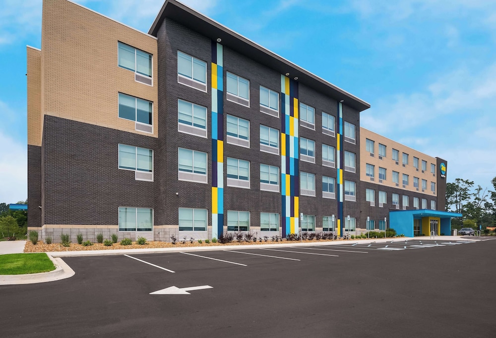 tru by hilton novi detroit