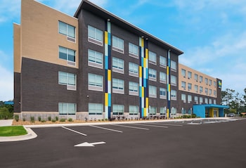 tru by hilton novi detroit