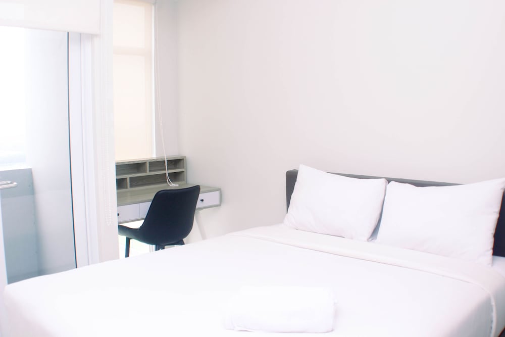 homey and minimalist studio at vasanta innopark apartment