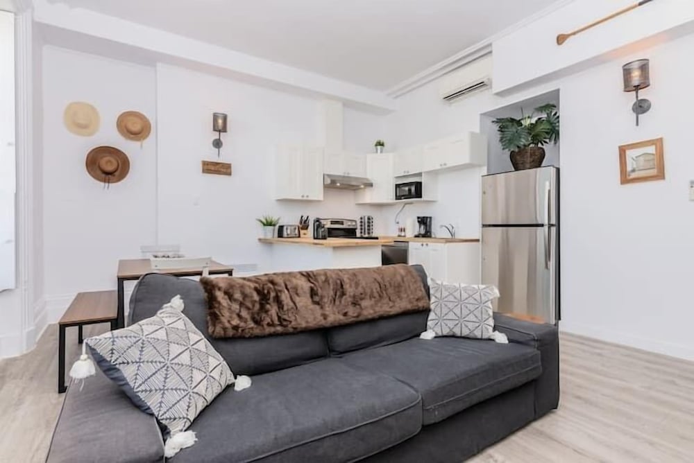 manoir des remparts 3 bdrm oasis