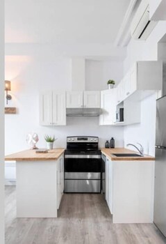 manoir des remparts 3 bdrm oasis