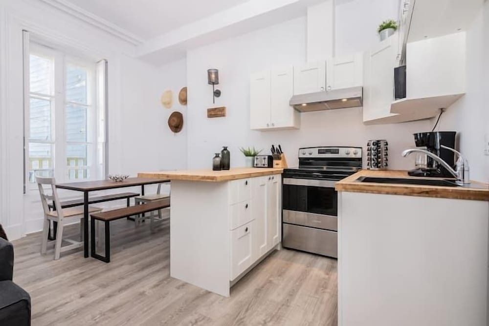 manoir des remparts 3 bdrm oasis