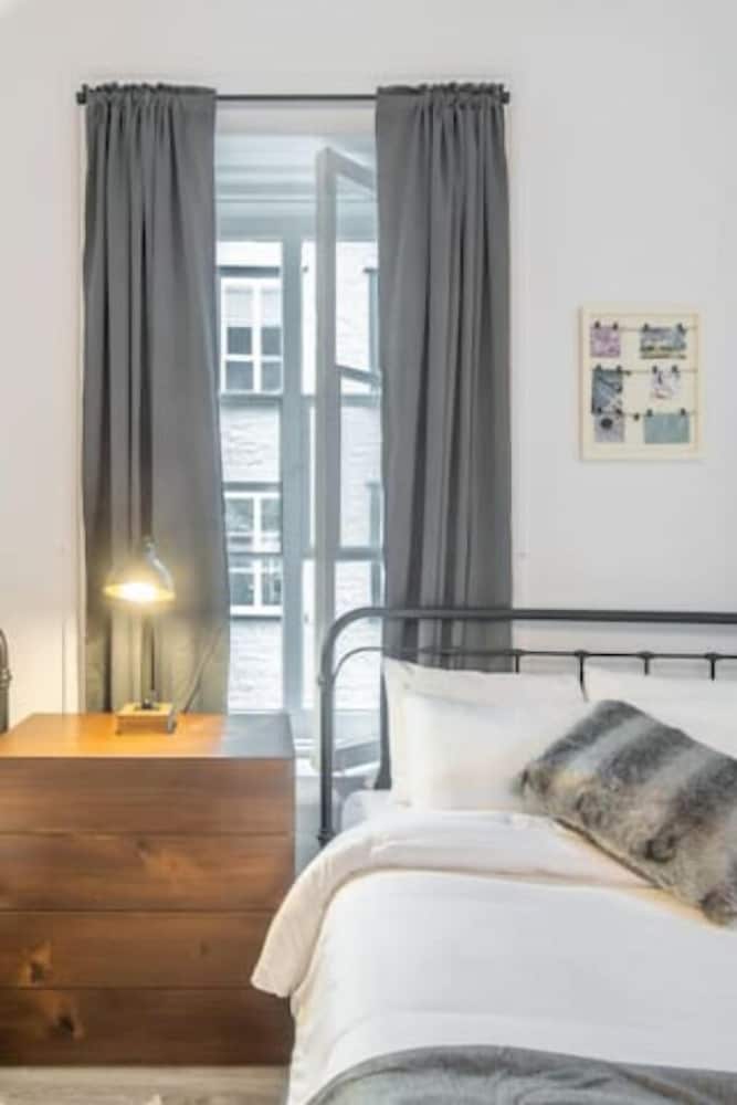 manoir des remparts 3 bdrm oasis