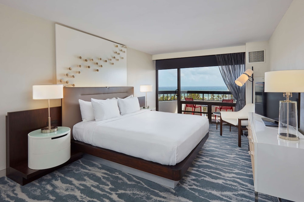 waterstone resort and marina boca raton curio collection by hilton