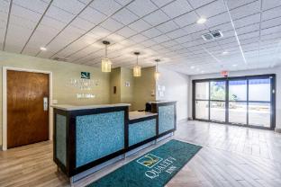 quality inn palm beach international airport