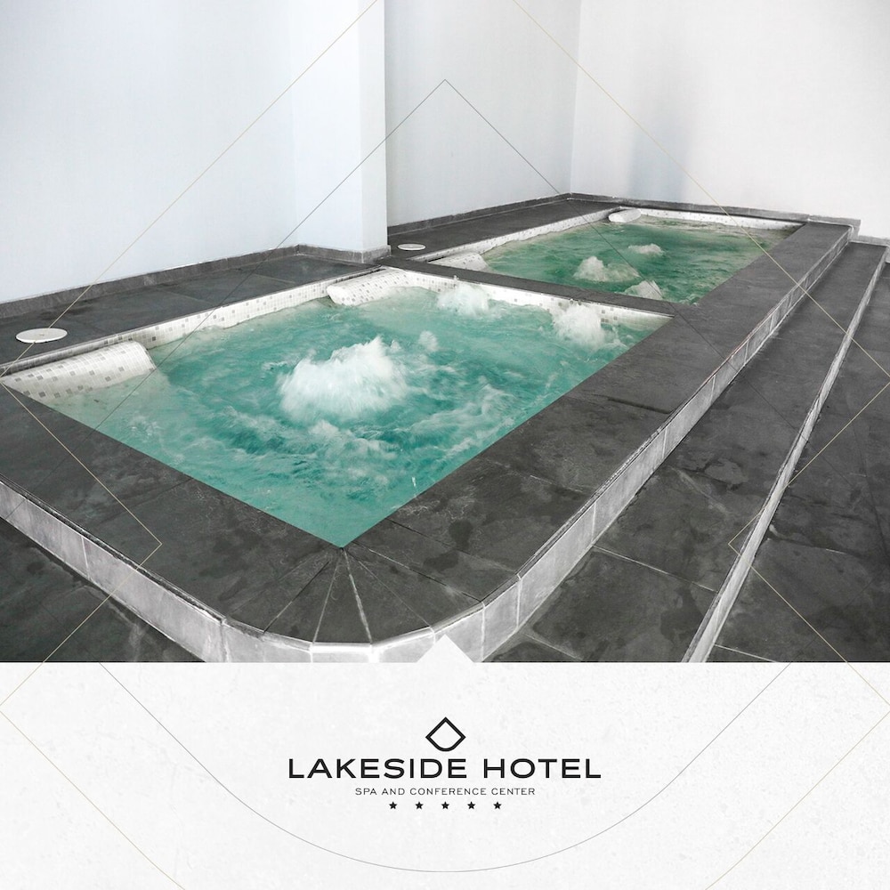 lakeside hotel
