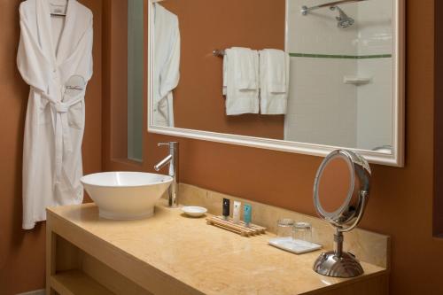 crowne plaza cabana palo alto by ihg