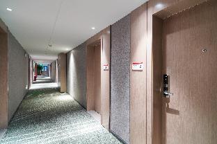 rezen select guiyang longdongbao airport