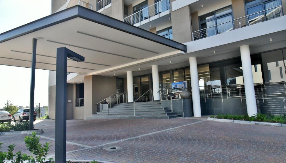 menlyn maine luxury rentals