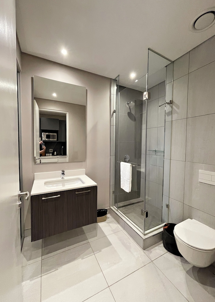 menlyn maine luxury rentals