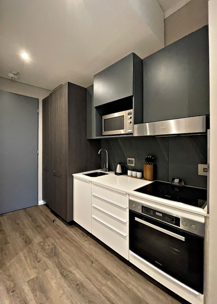 menlyn maine luxury rentals