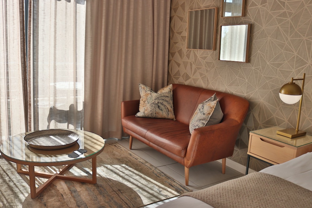menlyn maine luxury rentals