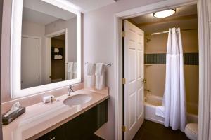 Sonesta Es Suites San Jose Airport,Near San Jose Municipal Golf,3 star