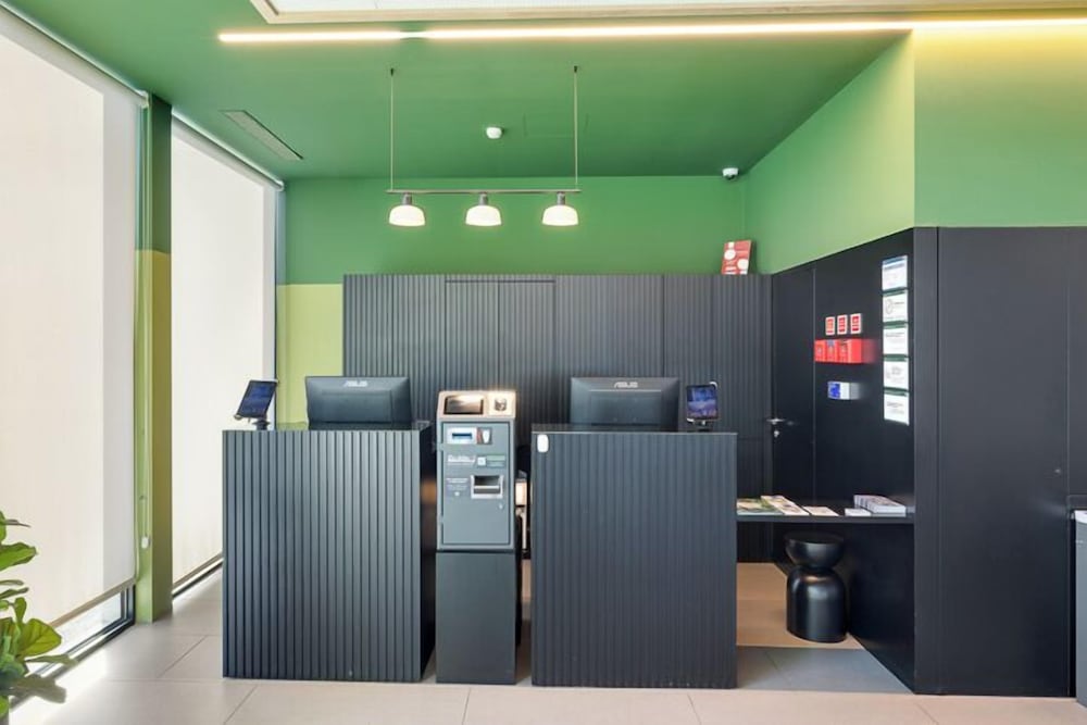 b and b hotel famalicao