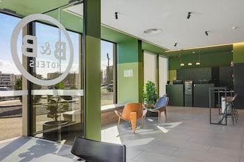b and b hotel famalicao