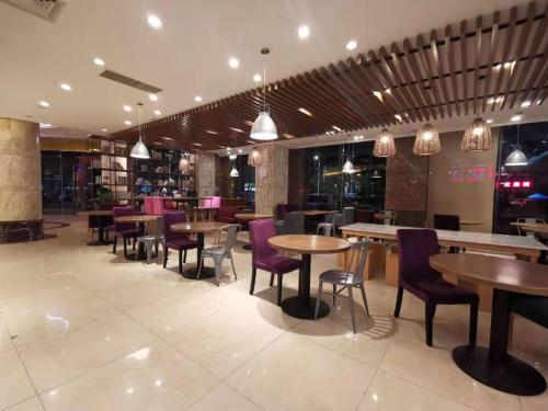 campanile hotel restaurant zhuhai yinhua road