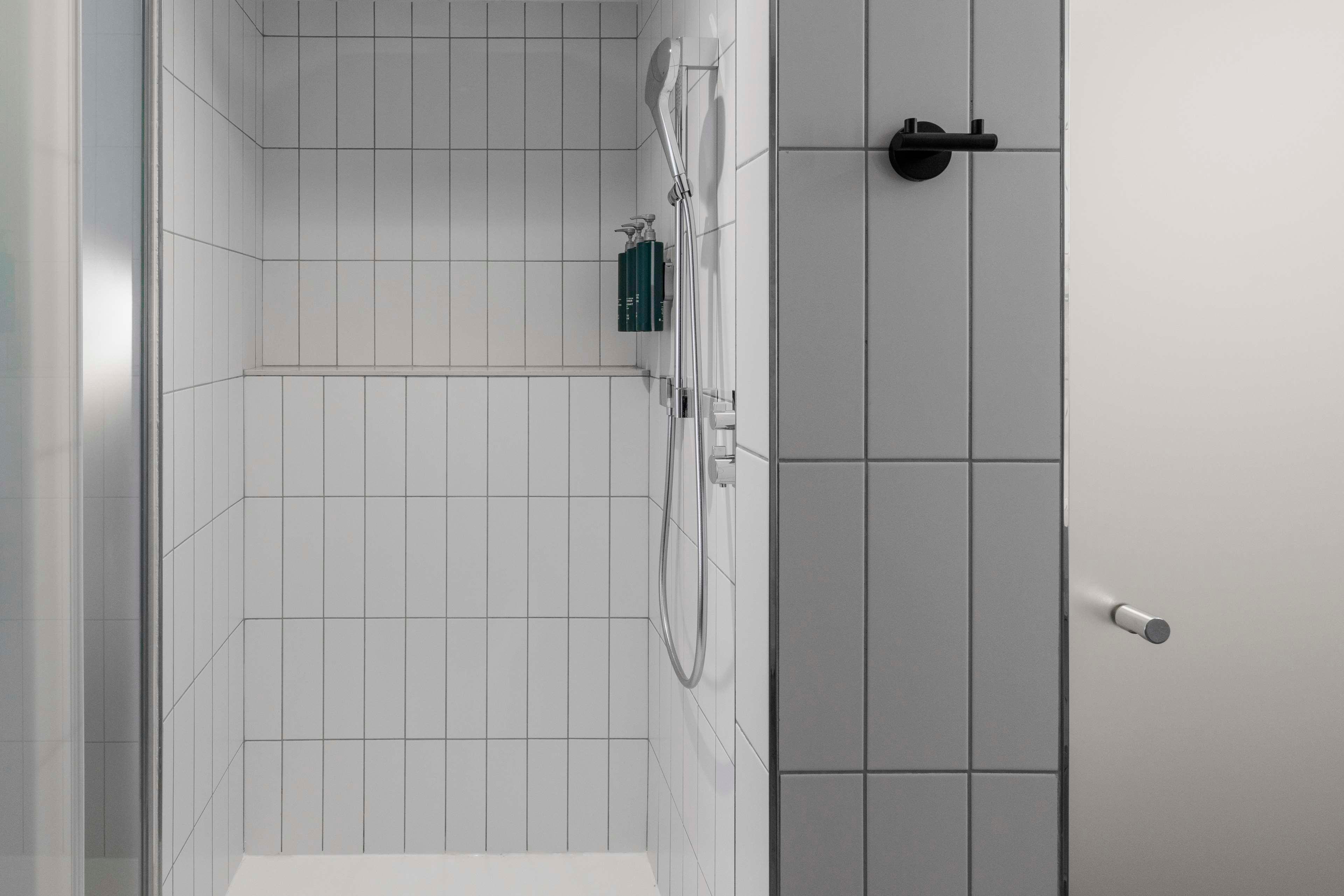 hilton garden inn marseille provence airport