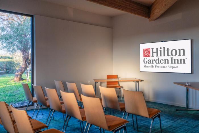 hilton garden inn marseille provence airport