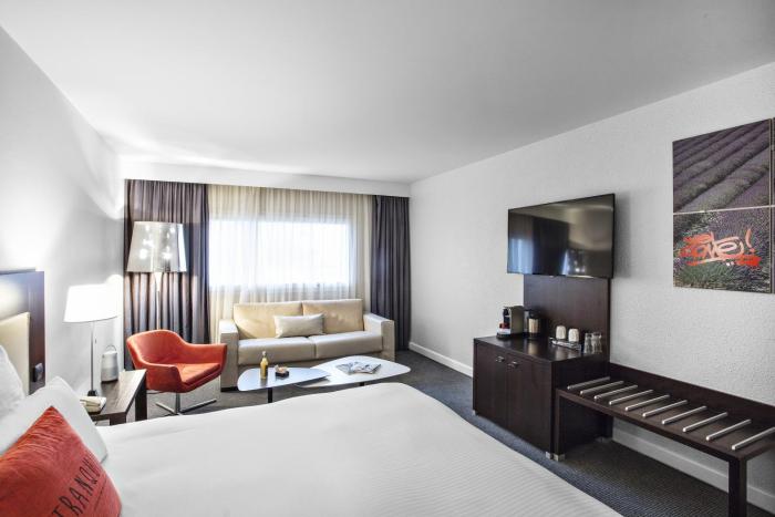 hilton garden inn marseille provence airport