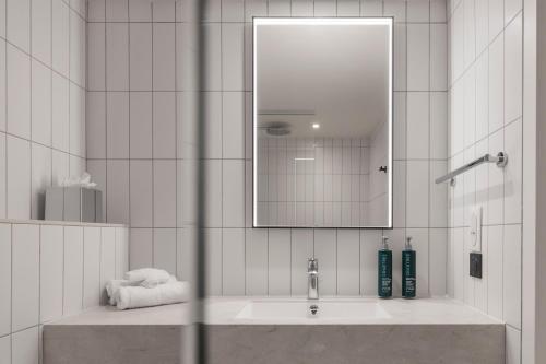 hilton garden inn marseille provence airport