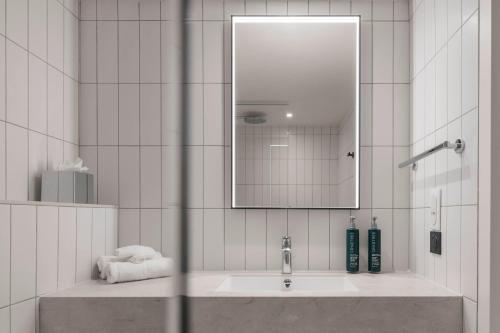 hilton garden inn marseille provence airport