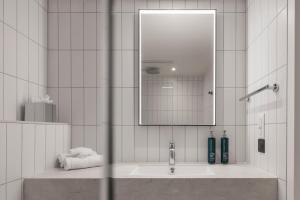 hilton garden inn marseille provence airport