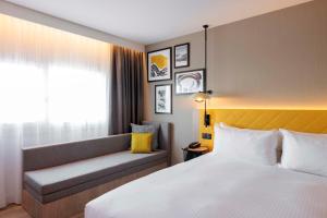 hilton garden inn marseille provence airport