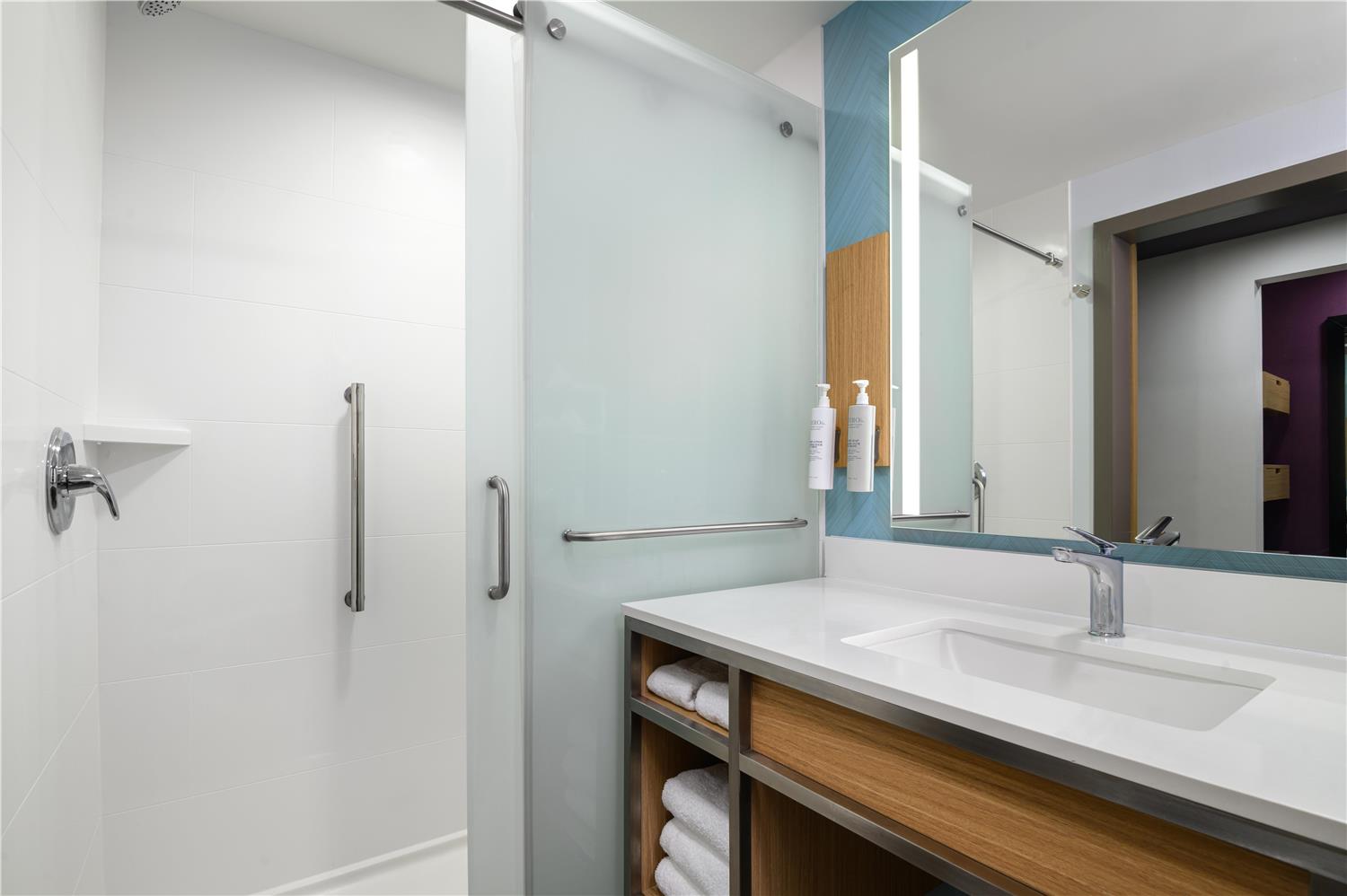 hilton garden inn orlando i 4 millenia blvd mall