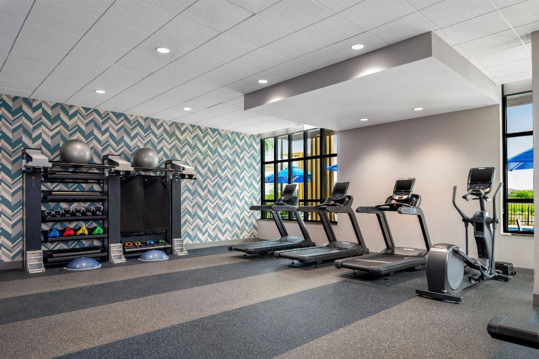 hilton garden inn orlando i 4 millenia blvd mall