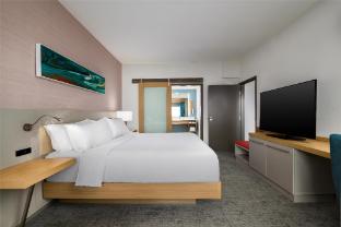 hilton garden inn orlando i 4 millenia blvd mall