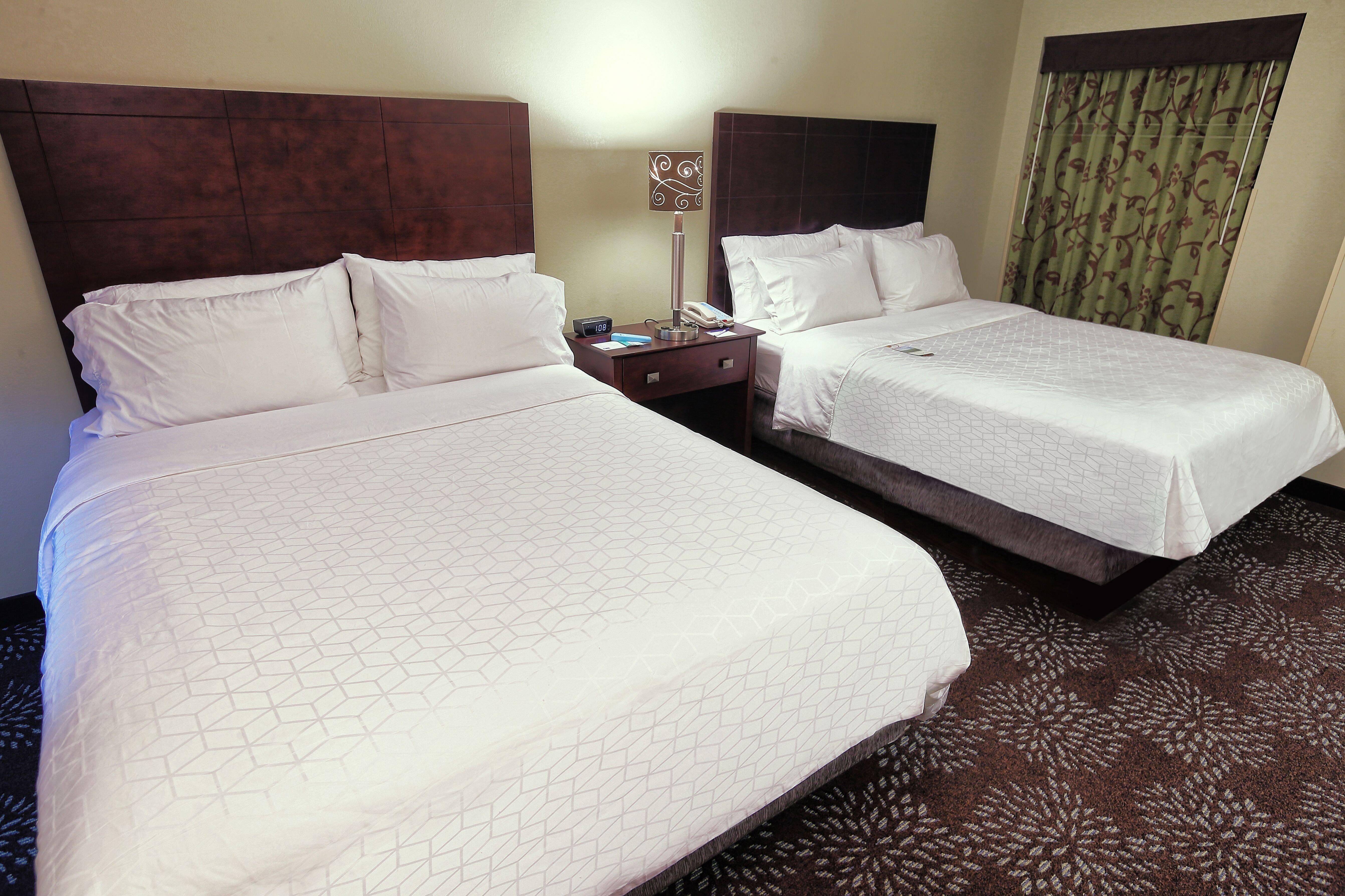 holiday inn express and suites pittsburgh west gre