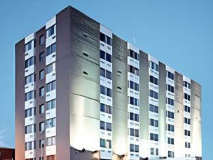 holiday inn express and suites pittsburgh west gre