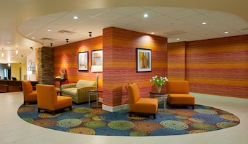 holiday inn express and suites pittsburgh west gre
