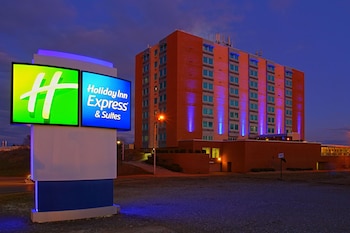 holiday inn express and suites pittsburgh west gre