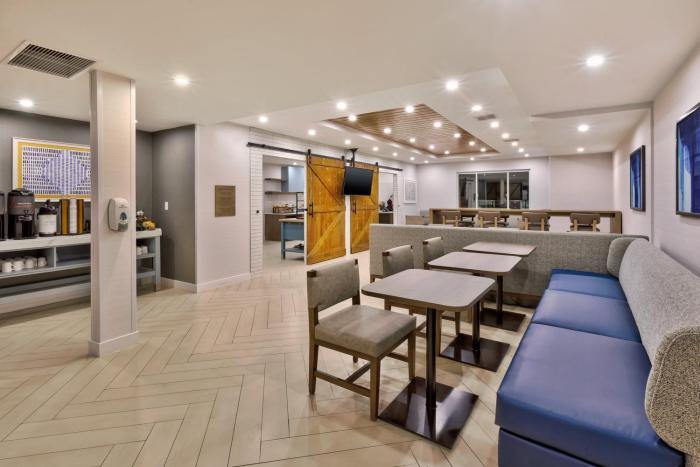 staybridge suites pittsburgh airport by ihg