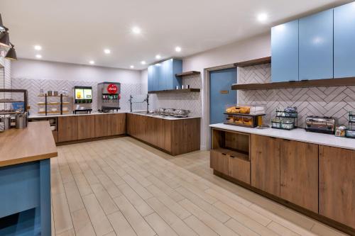 staybridge suites pittsburgh airport by ihg