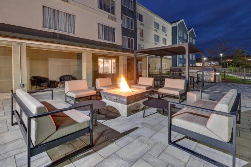staybridge suites pittsburgh airport by ihg