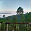 Elphinstone Inn,Sukha>>Almora,5 star