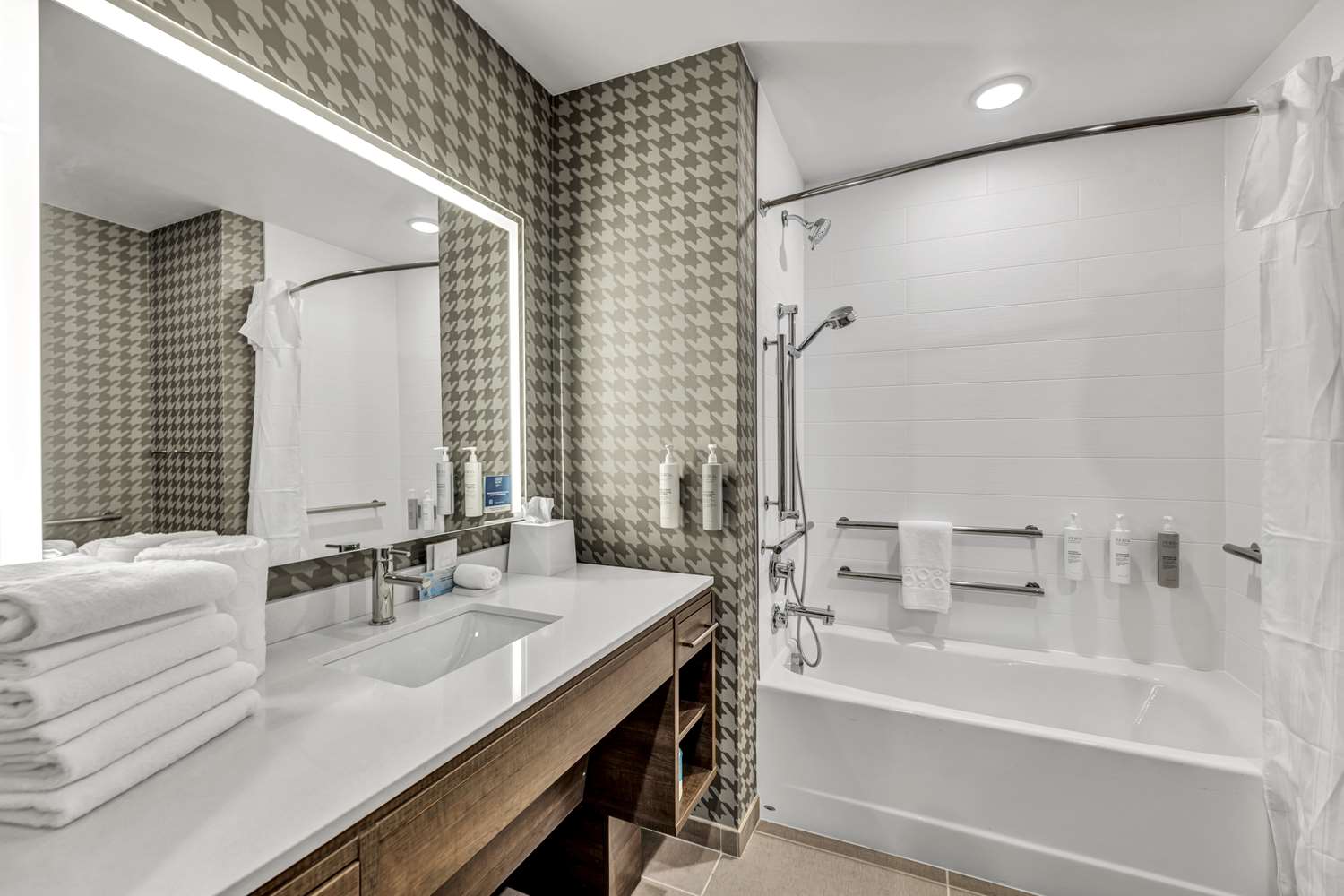 home2 suites by hilton raleigh state arena