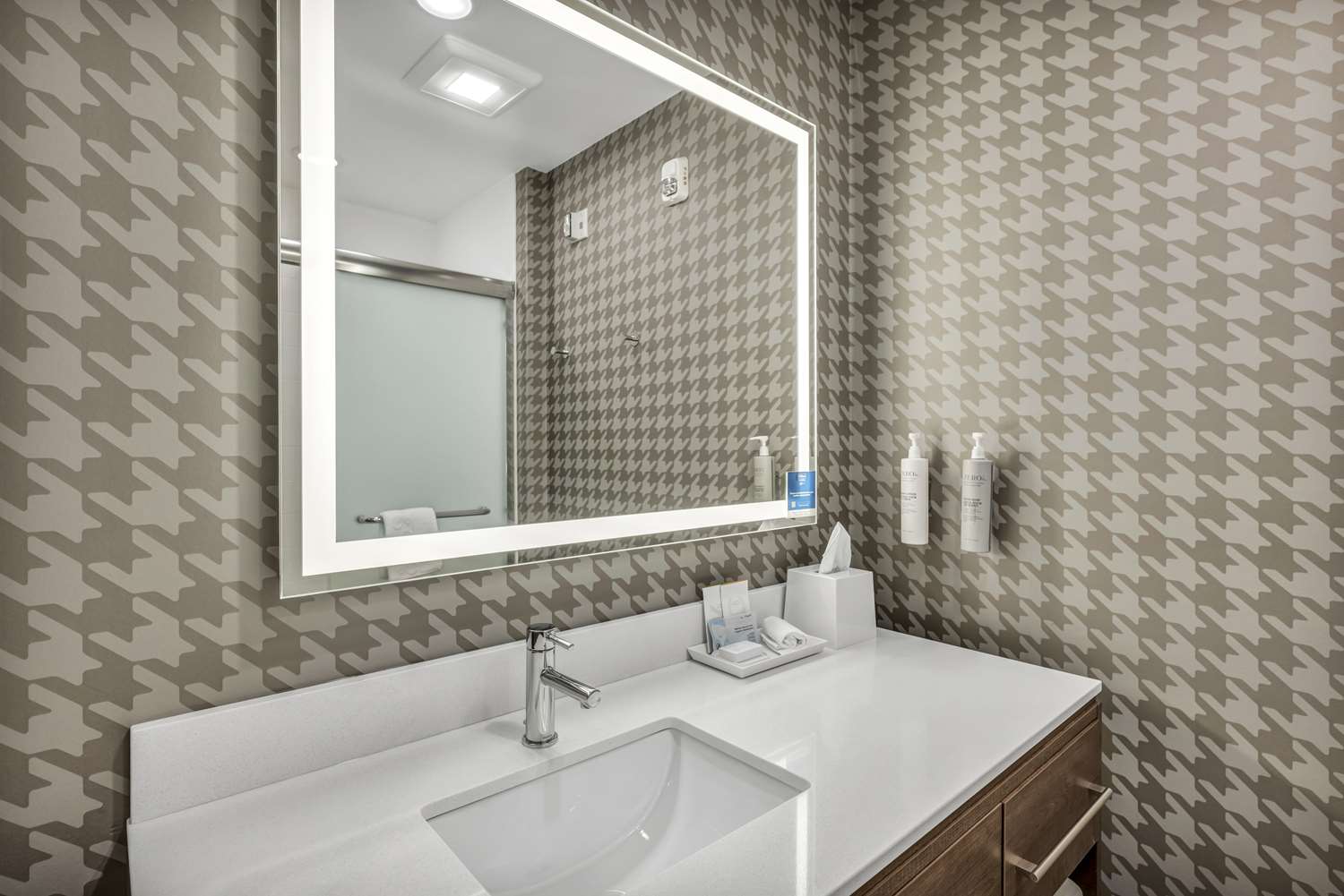 home2 suites by hilton raleigh state arena