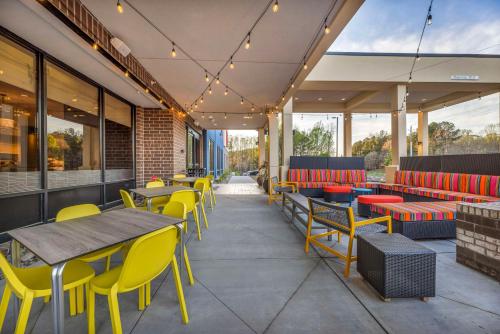 home2 suites by hilton raleigh state arena