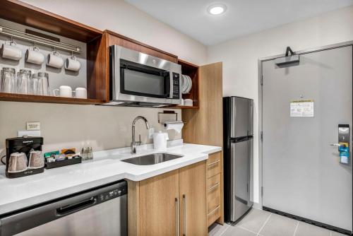 home2 suites by hilton raleigh state arena