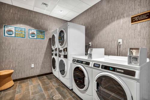 home2 suites by hilton raleigh state arena